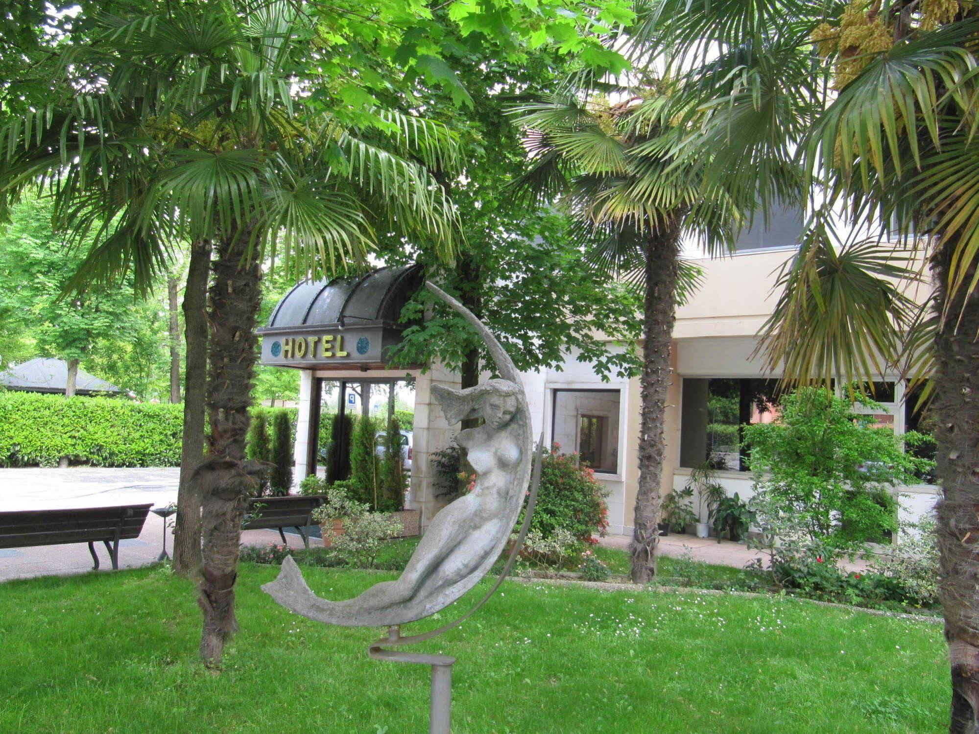 Hotel Garden Noale Exterior foto